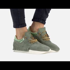 Esseutesse Tundra Green Suede Fringe